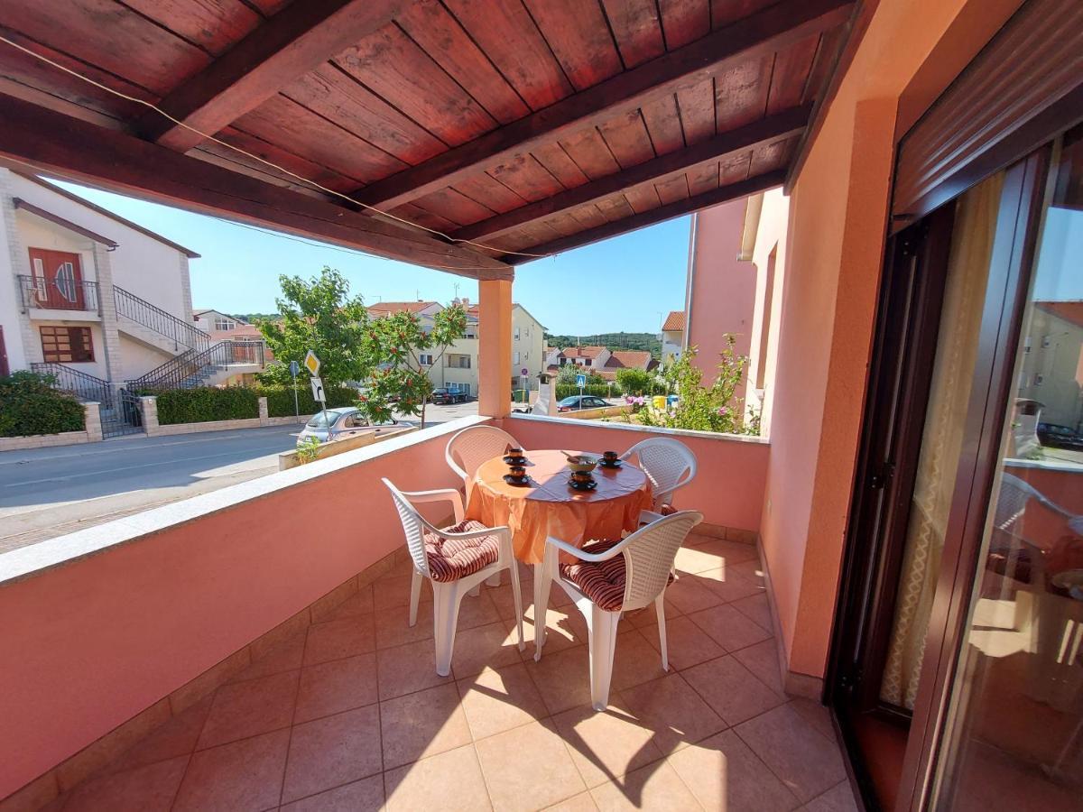 Ferienwohnung Apartman Porat Pula Exterior foto