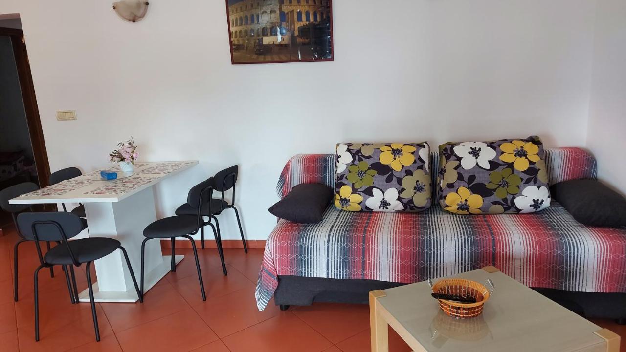 Ferienwohnung Apartman Porat Pula Exterior foto
